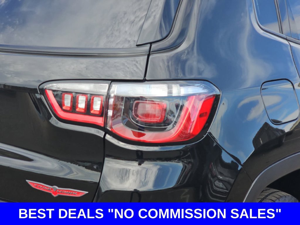 Used 2023 Jeep Compass Trailhawk w/ Sun and Sound Group AWD/4WD image 38