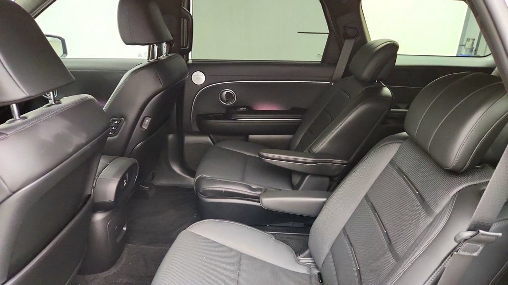 Used 2026 Hyundai Palisade Calligraphy FWD image 19