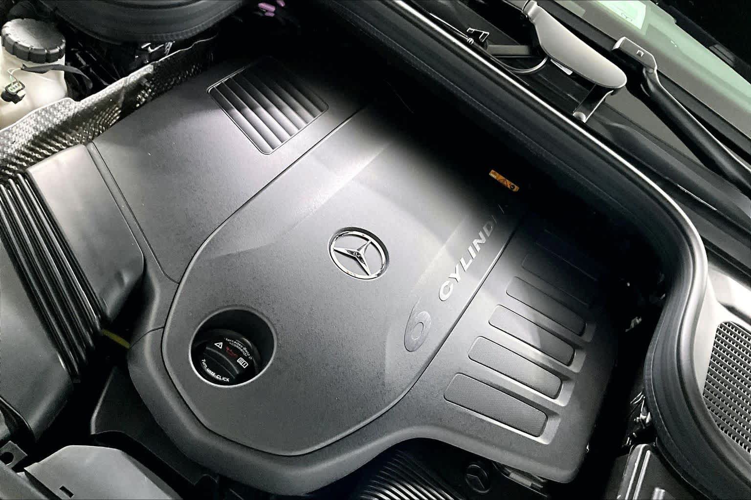 New 2027 Mercedes-Benz GLS 450 4MATIC image 16