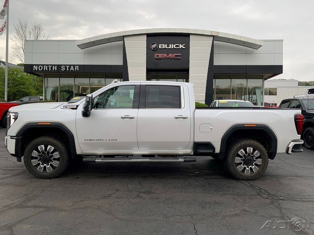 Certified 2024 GMC Sierra 2500 Denali w/ Denali Reserve Package AWD/4WD image 1
