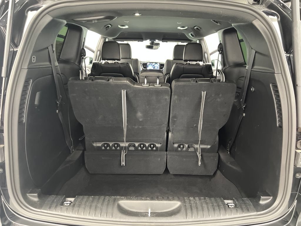 Used 2025 Chrysler Pacifica Select FWD image 43