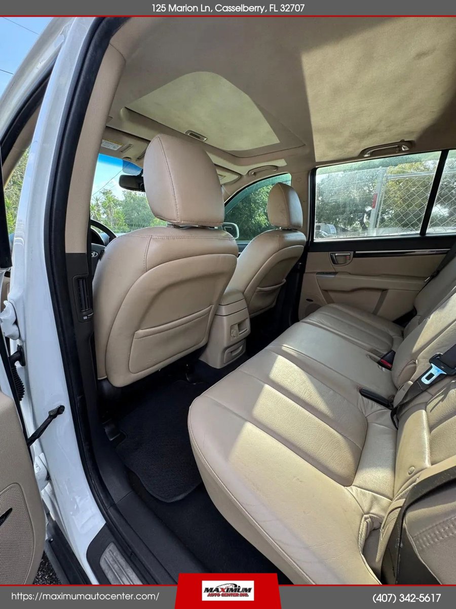 Used 2012 Hyundai Santa Fe Limited w/ Navigation Pkg 4 image 21