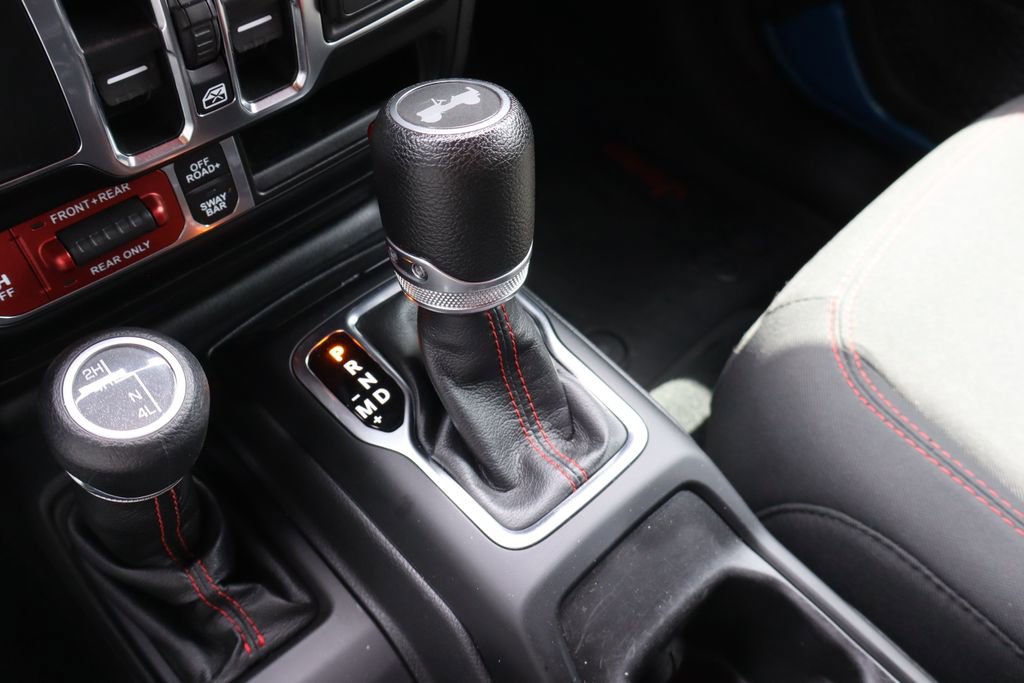 Used 2022 Jeep Wrangler Unlimited Rubicon w/ Cold Weather Group image 9