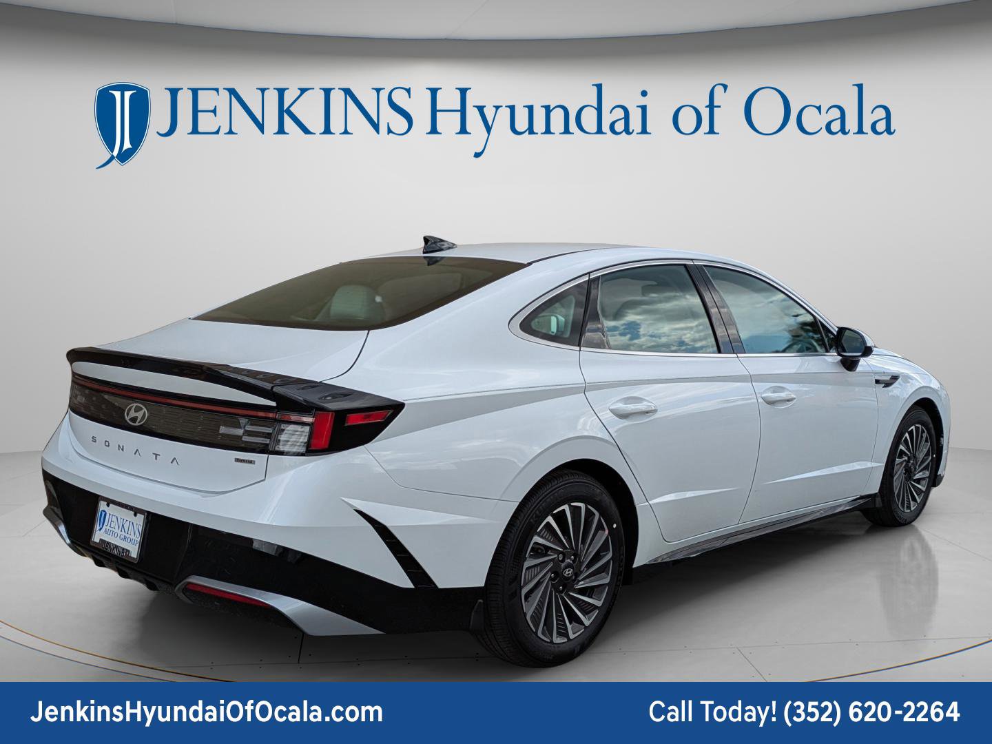 New 2025 Hyundai Sonata SEL FWD image 3
