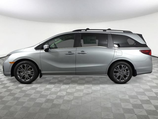 New 2026 Honda Odyssey Touring image 3