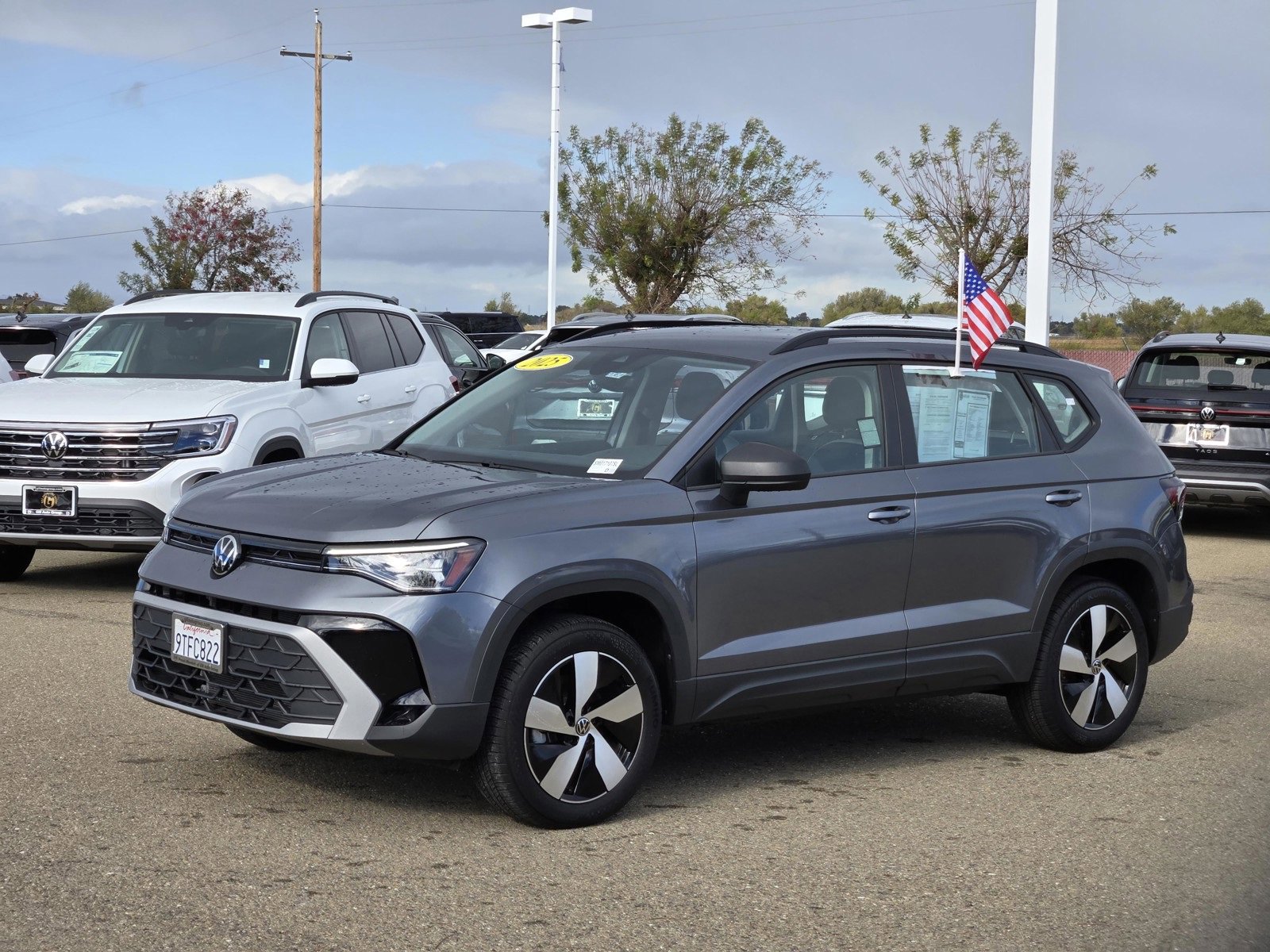 Used 2025 Volkswagen Taos S image 20