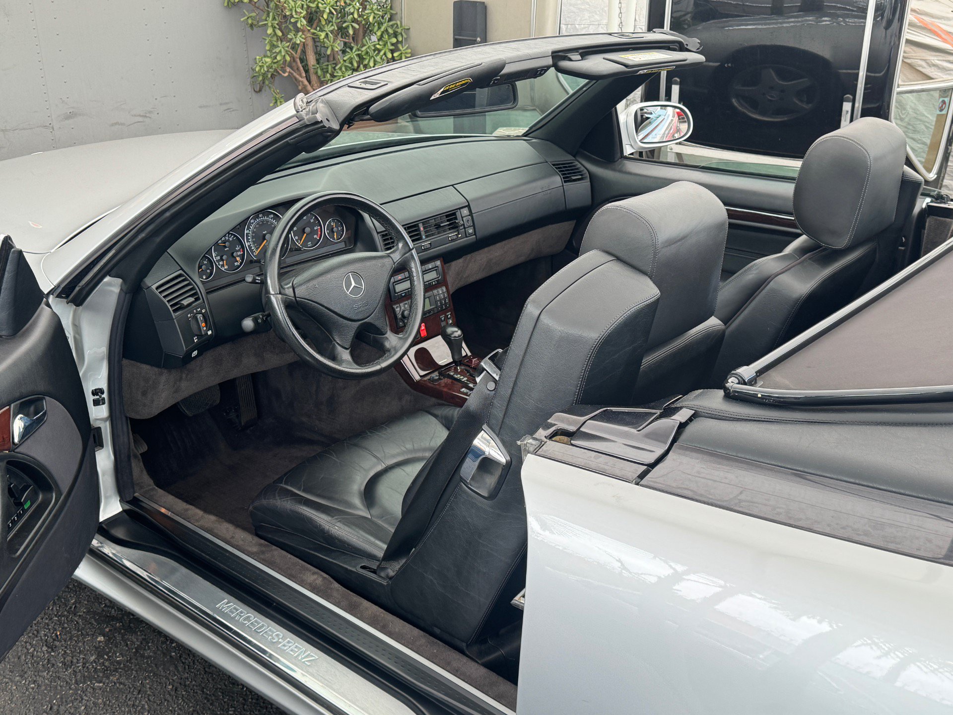 Used 2001 Mercedes-Benz SL 500 image 23
