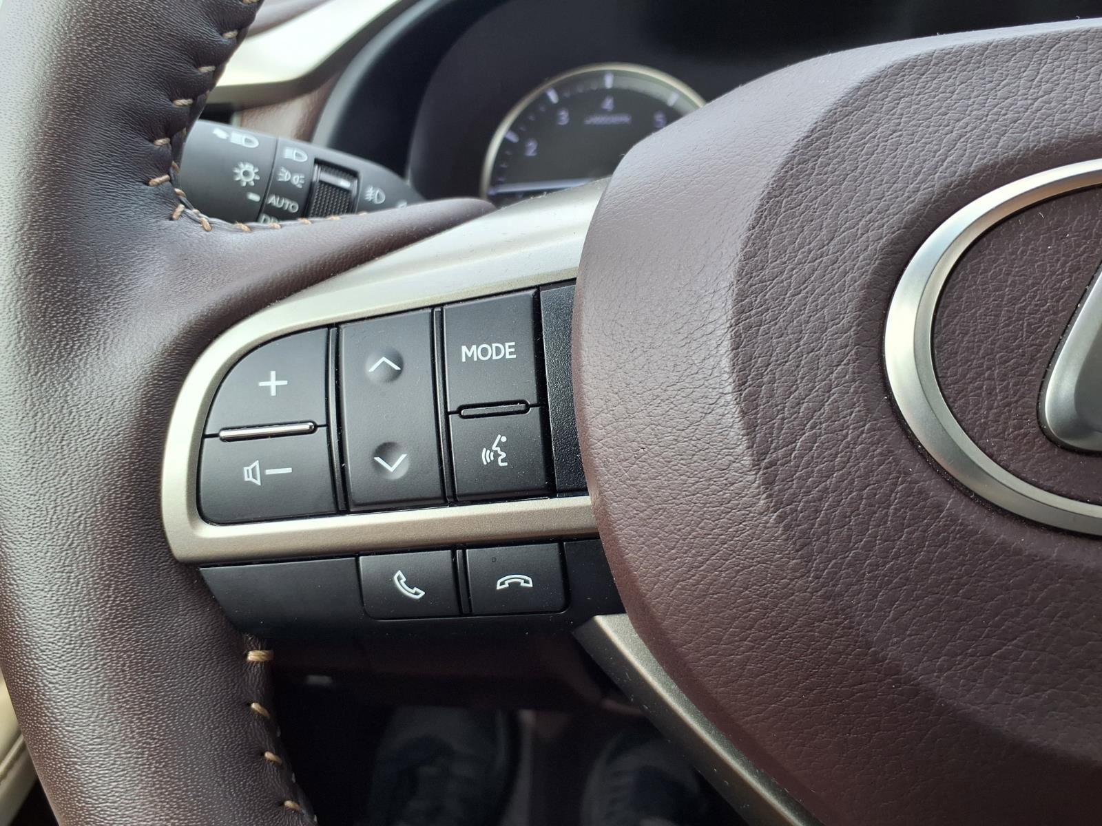 Used 2019 Lexus RX 350 FWD w/ Navigation Package image 16