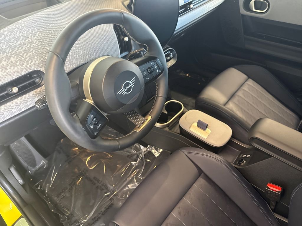 Used 2025 MINI Cooper S image 8