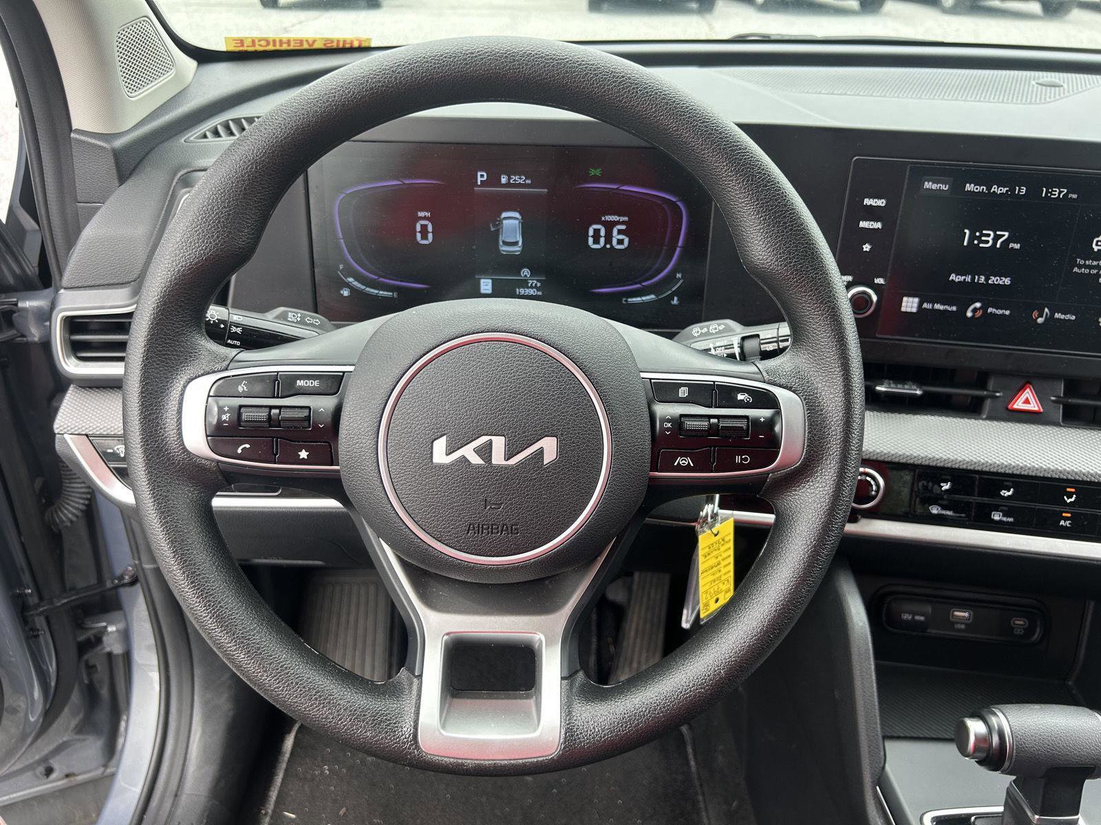 Used 2025 Kia Sportage LX AWD/4WD image 7