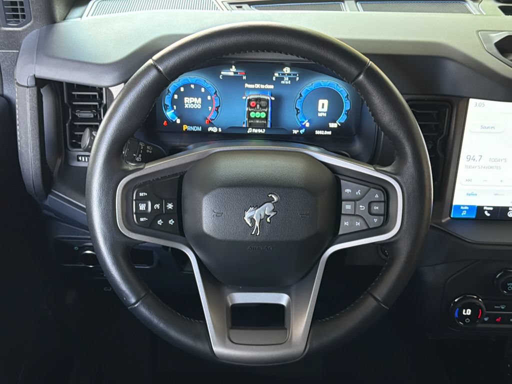 Used 2025 Ford Bronco Badlands w/ Sasquatch Package AWD/4WD image 4