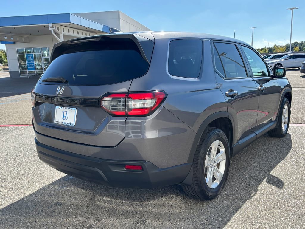 Used 2024 Honda Pilot LX image 5