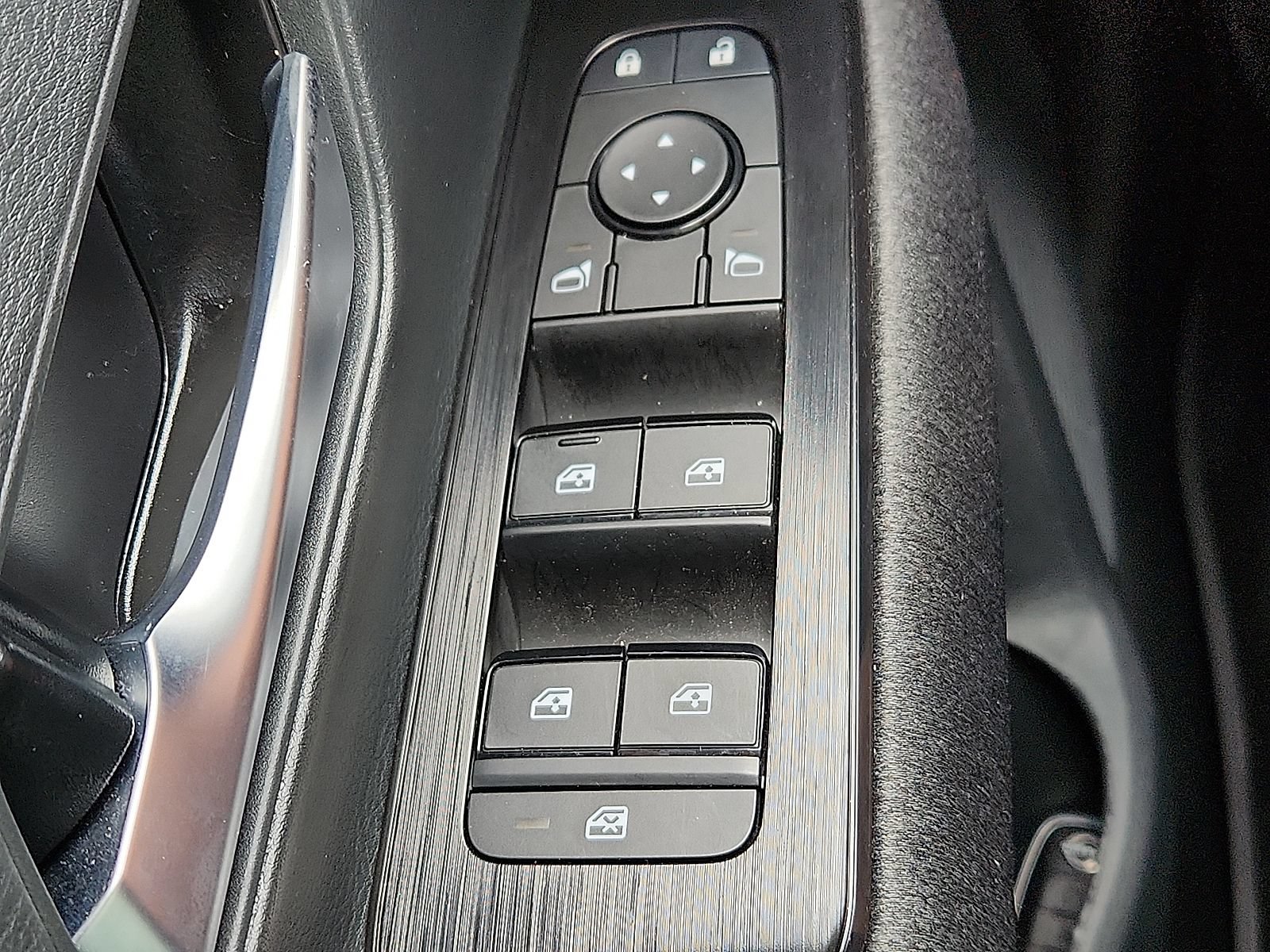 Used 2026 Nissan Kicks SV FWD image 22