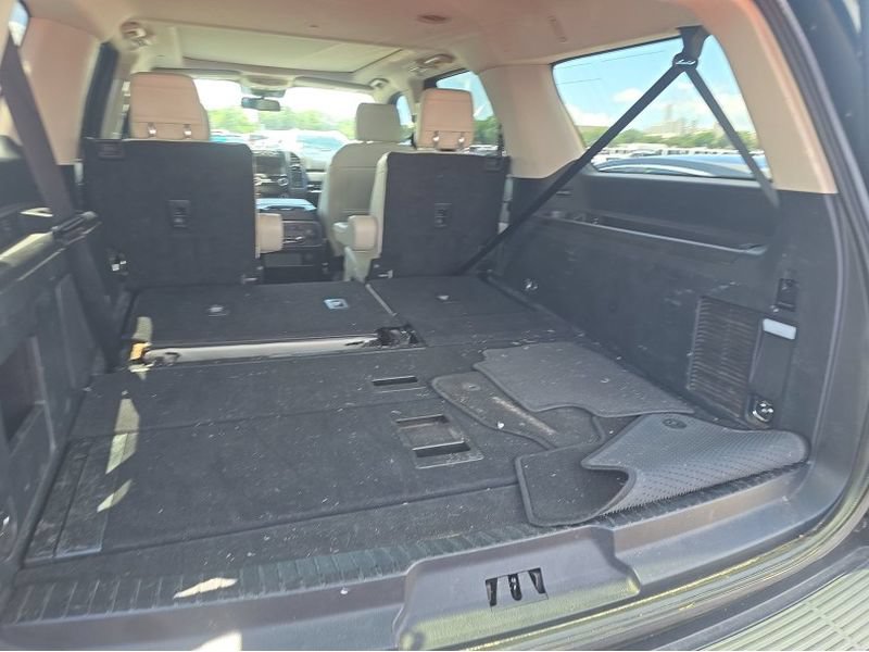 Used 2020 Ford Expedition Max Platinum RWD image 10