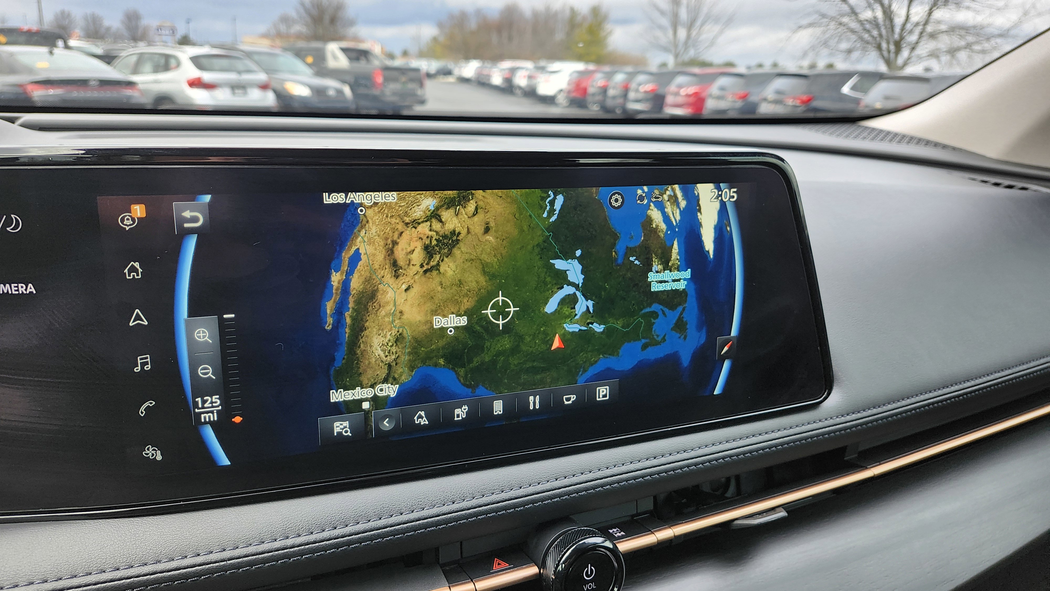 Used 2023 Nissan Ariya FWD image 2