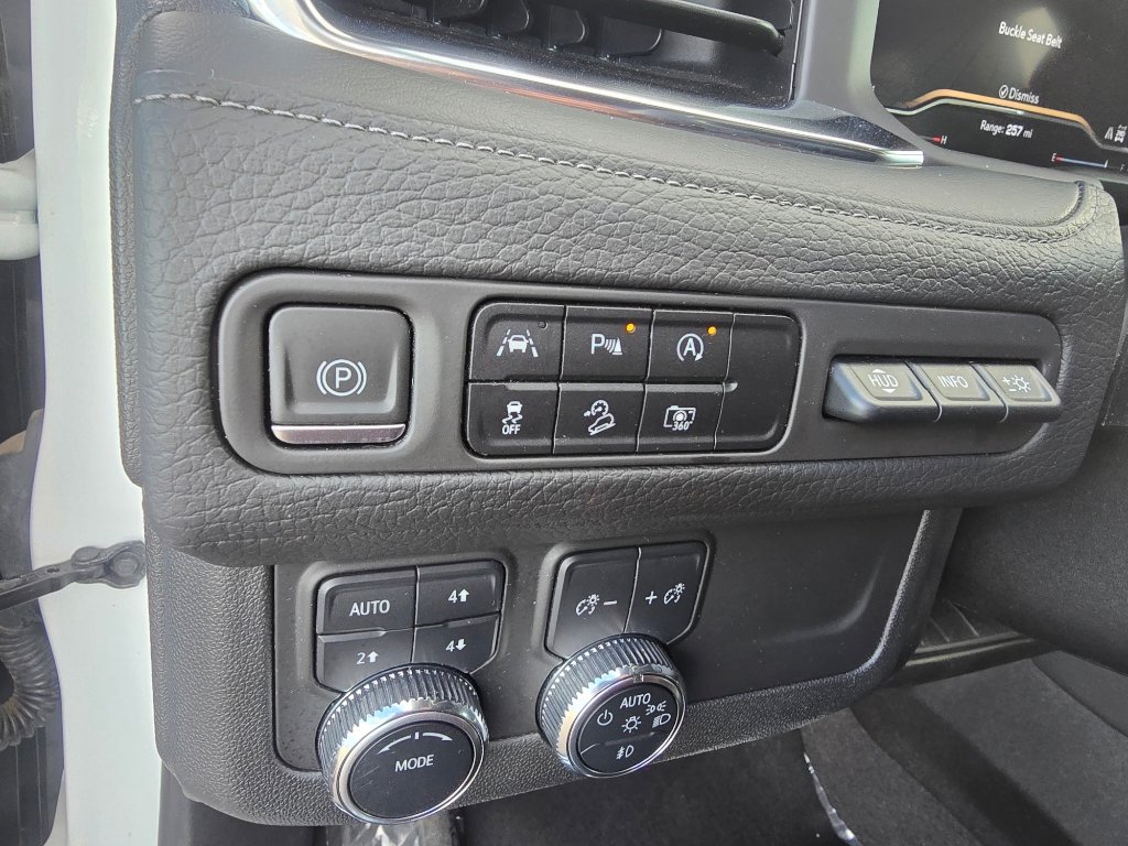 Used 2023 GMC Yukon Denali image 22