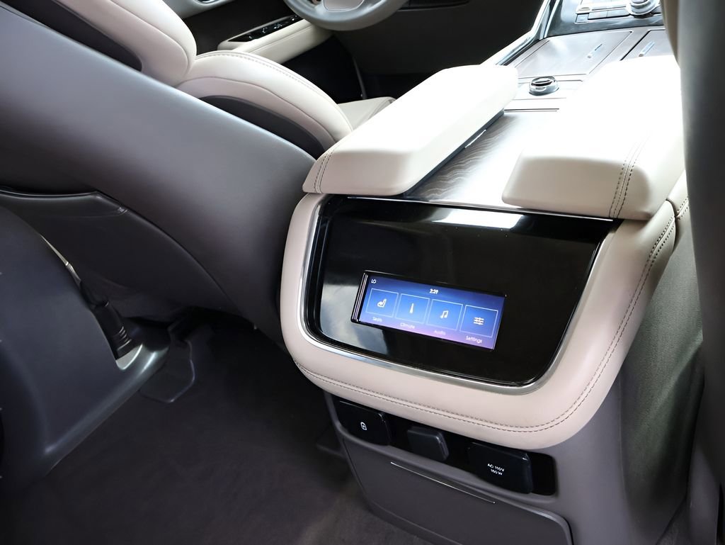Used 2024 Lincoln Navigator Premiere image 14