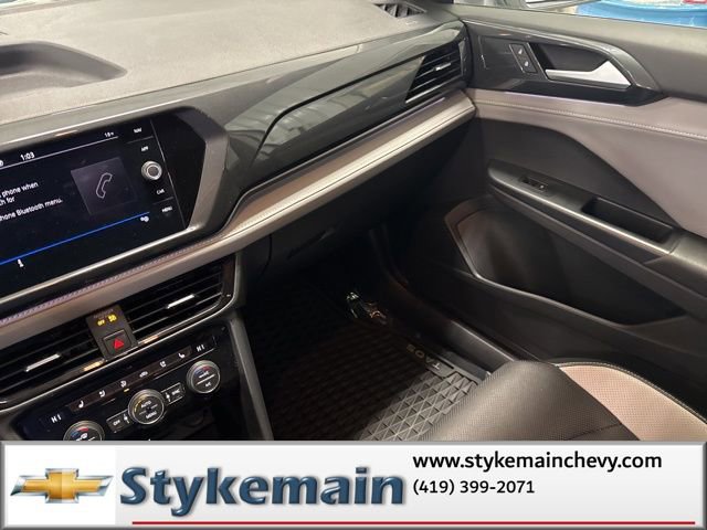 Used 2022 Volkswagen Taos SEL image 47