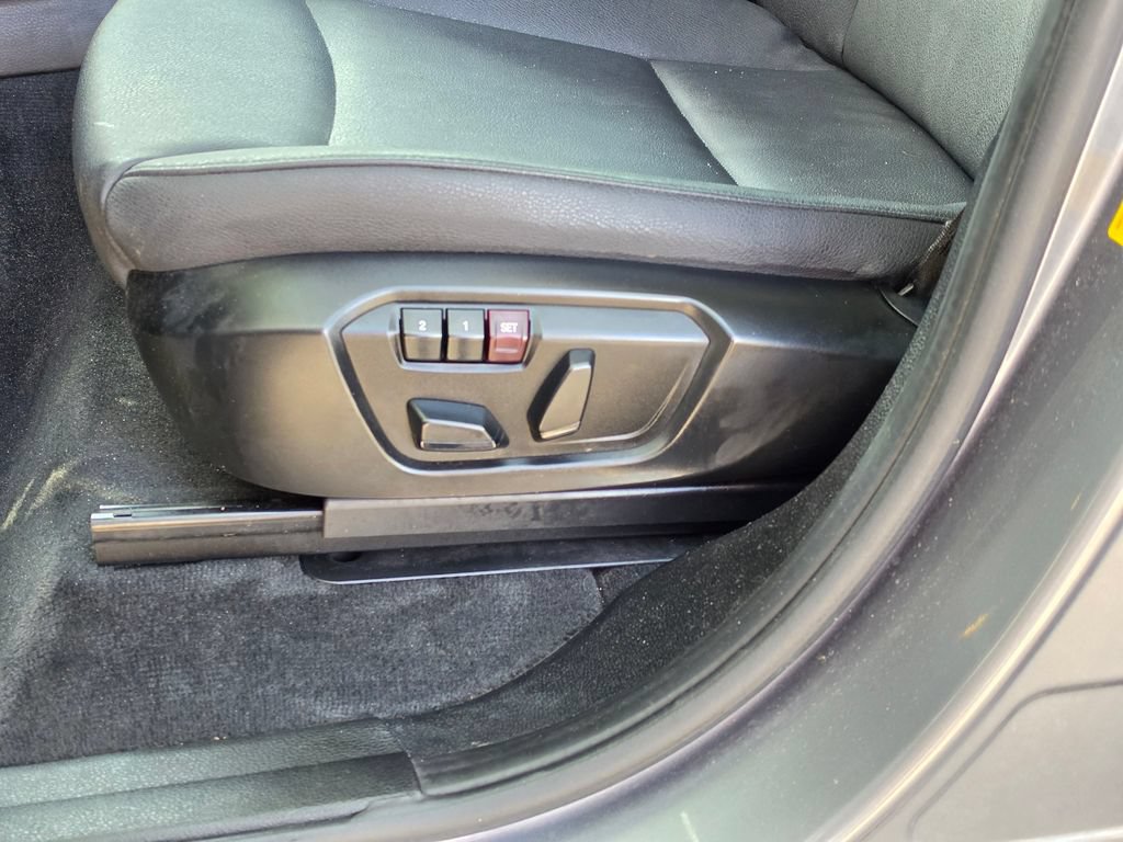 Used 2017 BMW X3 sDrive28i RWD image 18