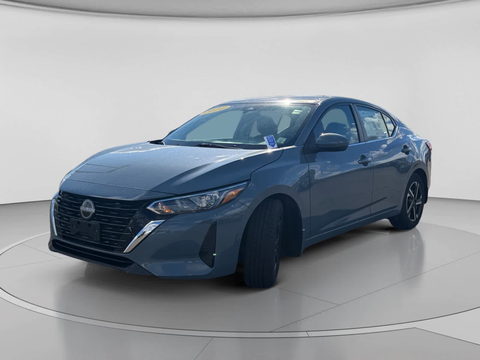 Used 2024 Nissan Sentra SV FWD image 7
