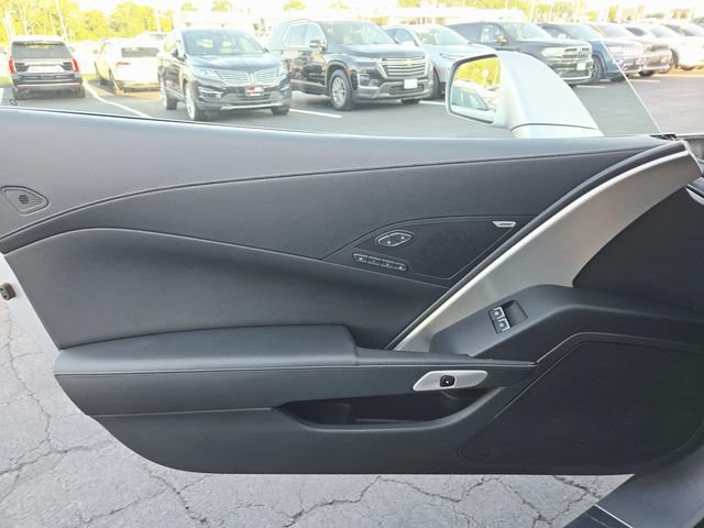 Used 2017 Chevrolet Corvette Stingray Coupe RWD image 29