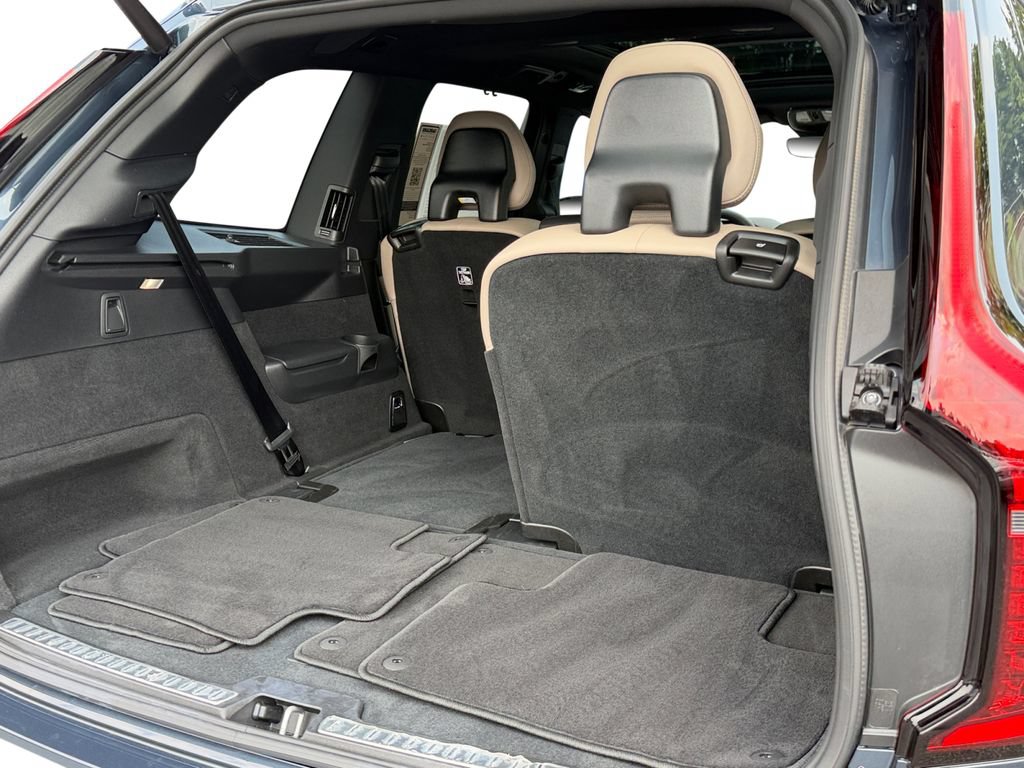 Certified 2026 Volvo XC90 B6 Ultra AWD/4WD image 13