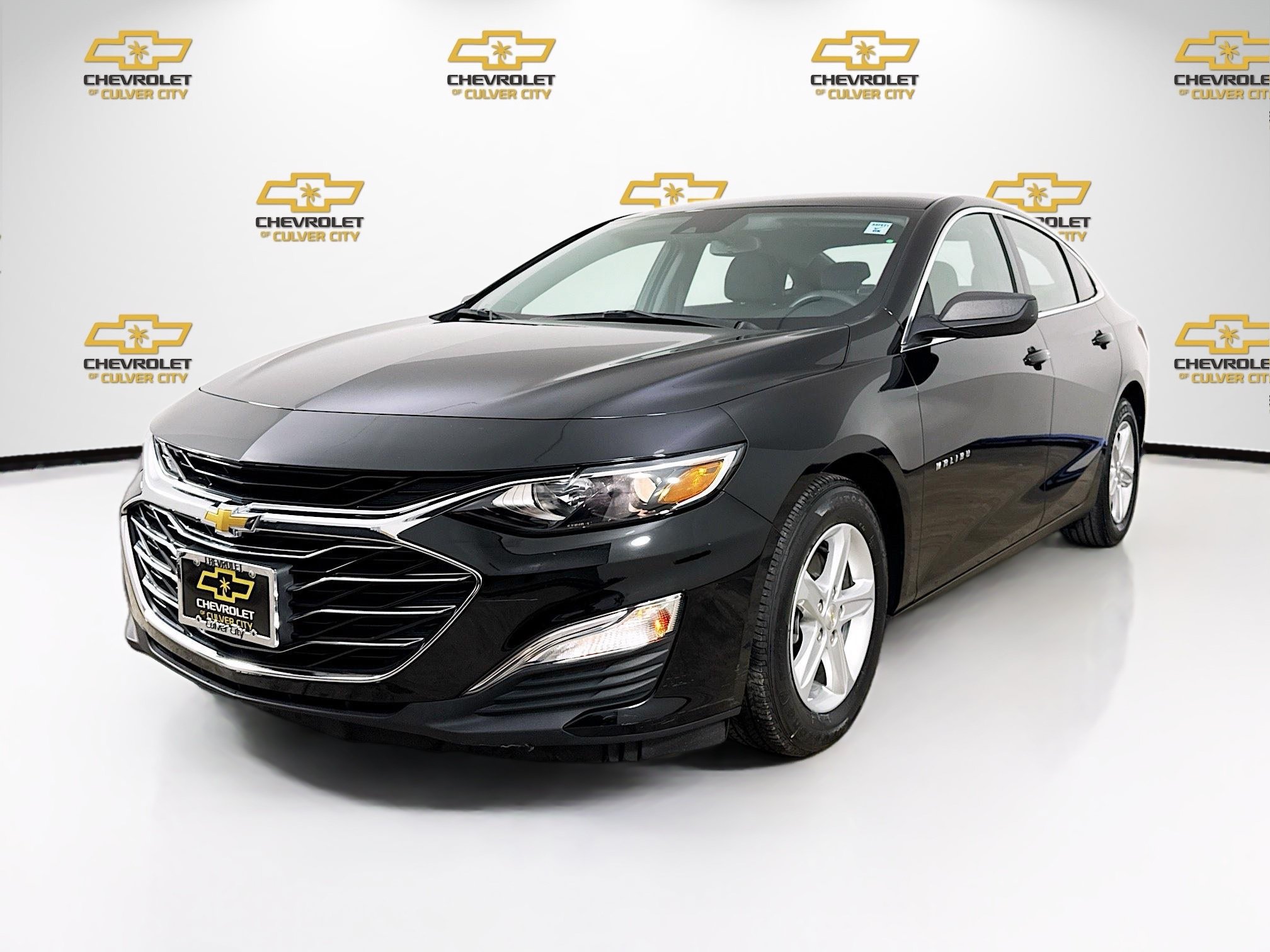 Used 2023 Chevrolet Malibu LS FWD image 3