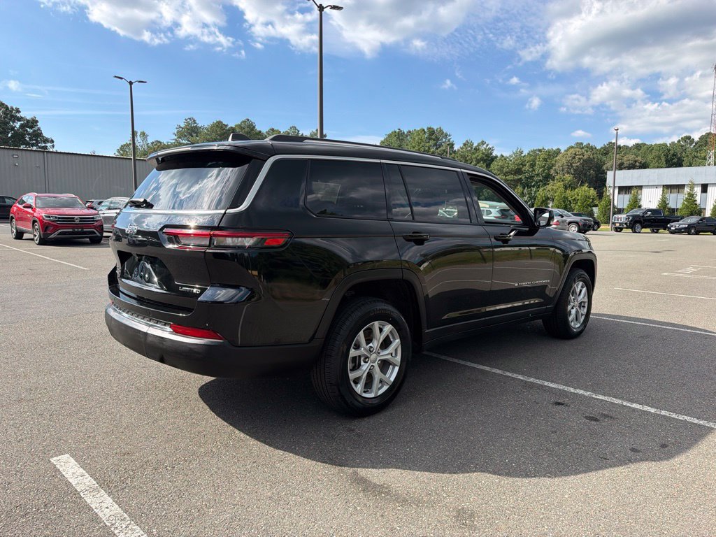 Used 2023 Jeep Grand Cherokee L Limited AWD/4WD image 5