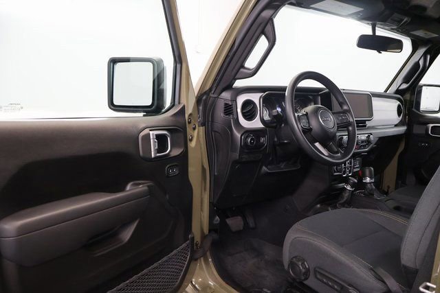Used 2025 Jeep Wrangler Sport image 7