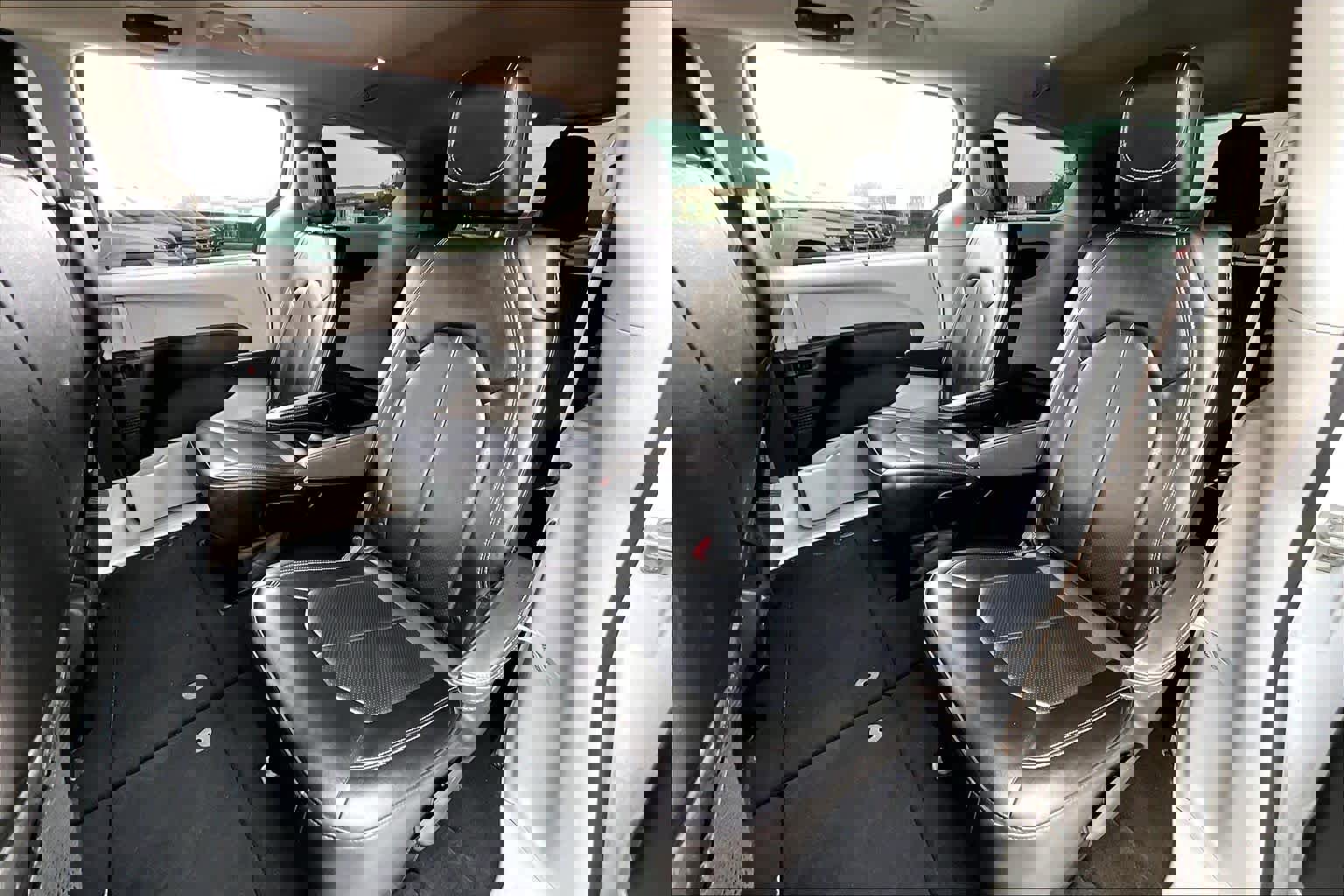 Used 2021 Chrysler Voyager Lxi image 20