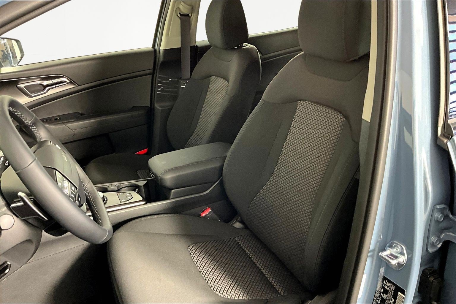 New 2026 Kia Sportage S AWD/4WD image 16