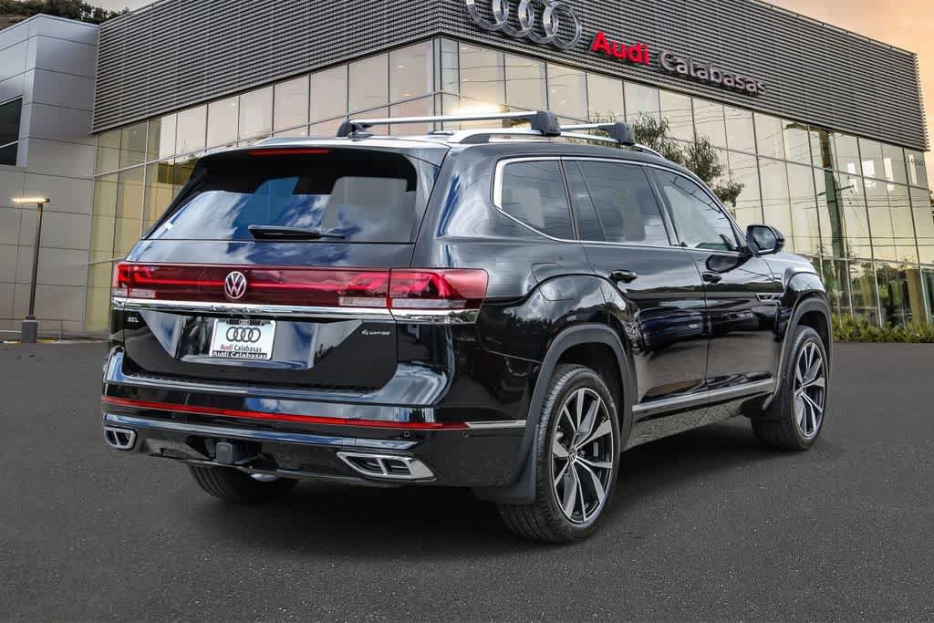 Used 2025 Volkswagen Atlas SEL Premium R-Line AWD/4WD image 4