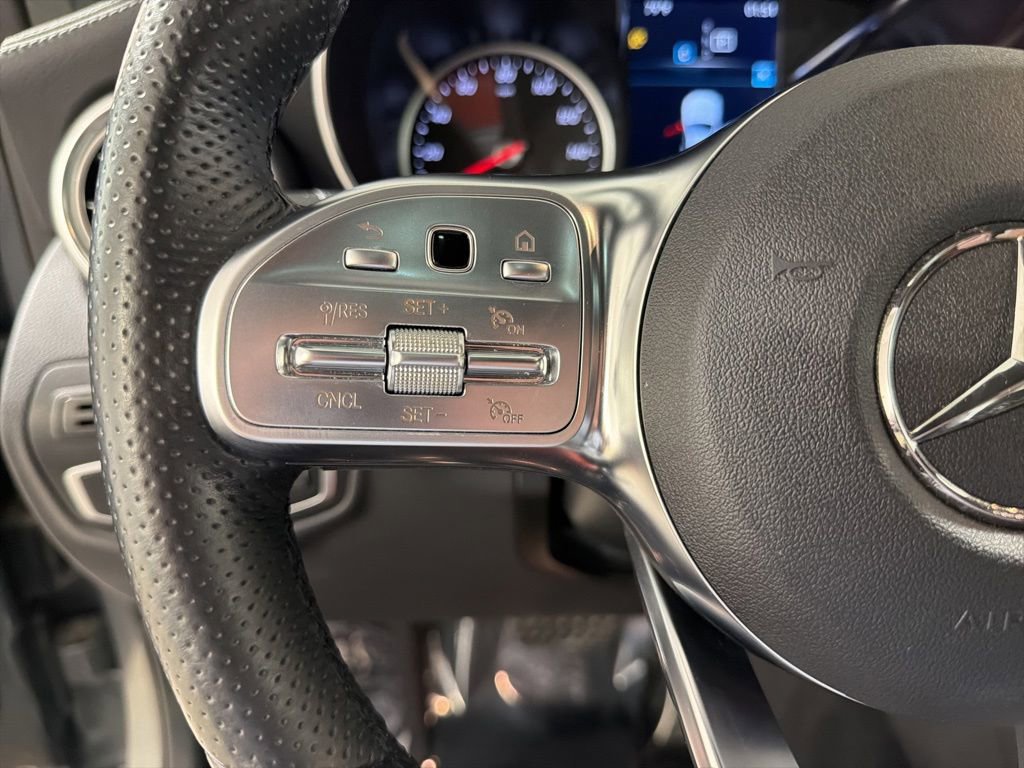 Used 2022 Mercedes-Benz GLC 300 4MATIC image 12