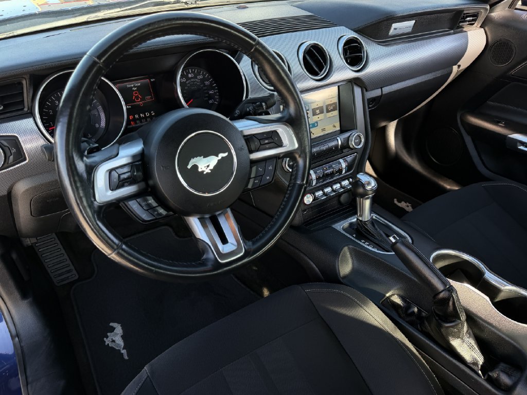 Used 2018 Ford Mustang Coupe w/ Equipment Group 101A RWD image 10