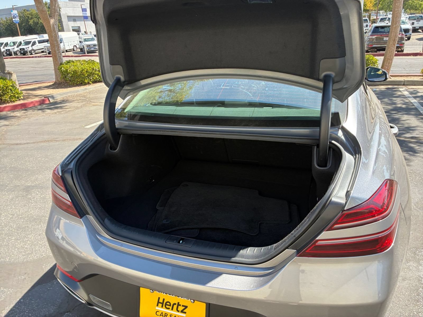 Used 2026 Genesis G70 2.5T RWD image 32