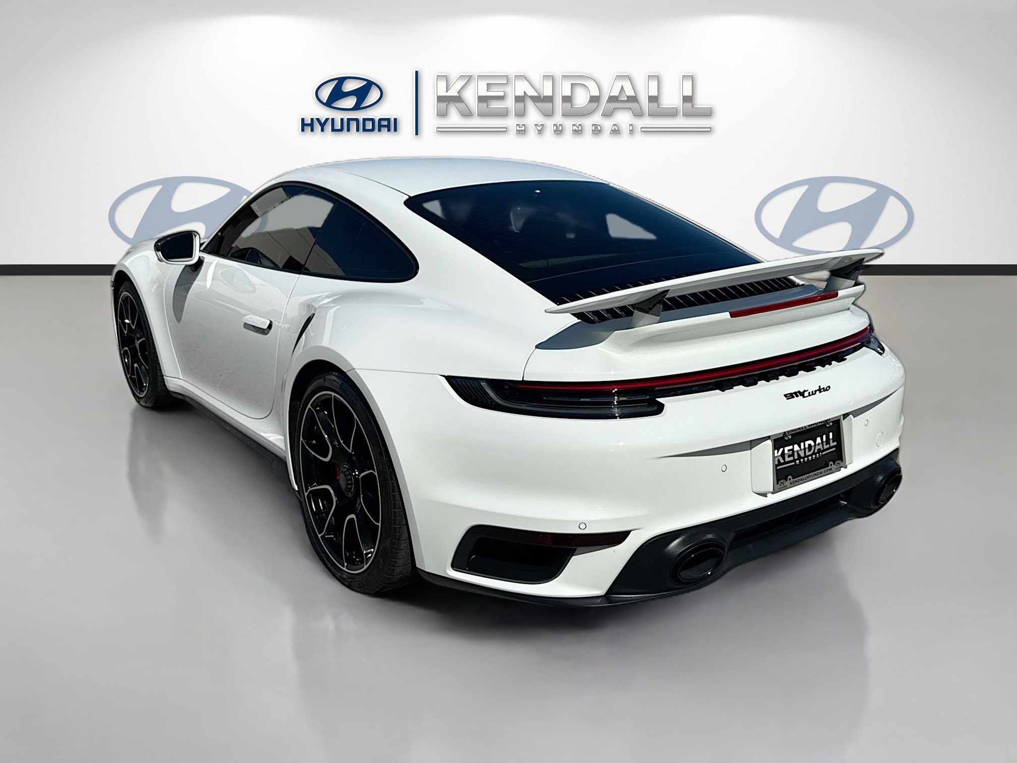 Used 2025 Porsche 911 Turbo AWD/4WD image 4