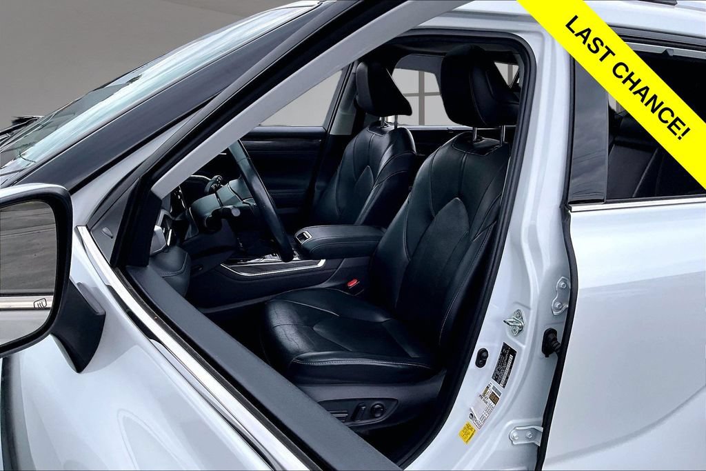 Used 2022 Toyota Highlander Limited AWD/4WD image 25