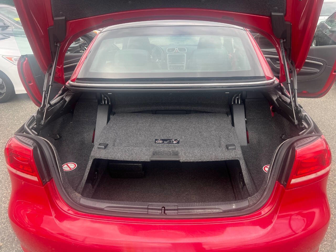 Used 2012 Volkswagen Eos Komfort FWD image 5