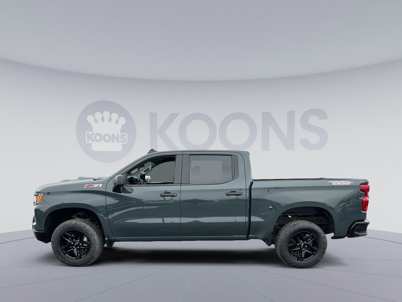 Used 2025 Chevrolet Silverado 1500 Custom Trail Boss image 2