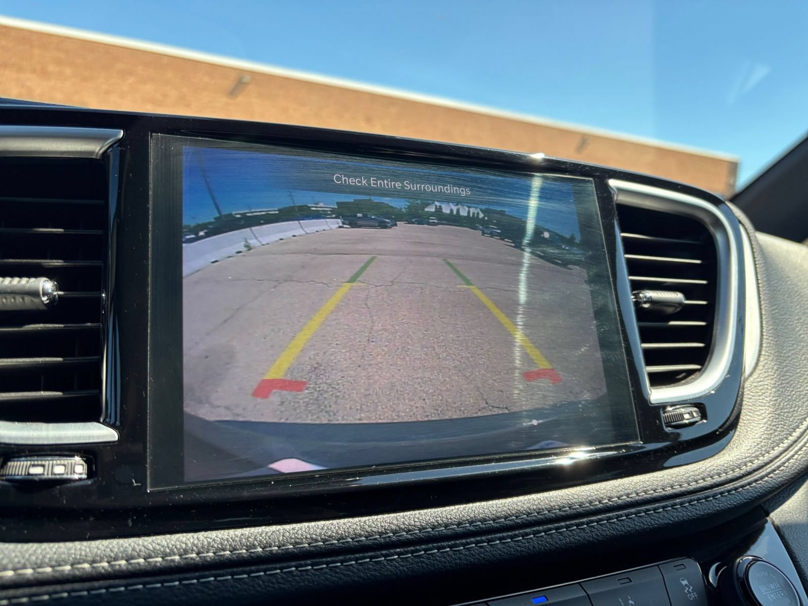 Used 2025 Chrysler Pacifica Limited FWD image 27