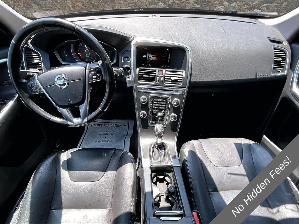 Used 2015 Volvo XC60 T6 w/ Proximity Package AWD/4WD image 14