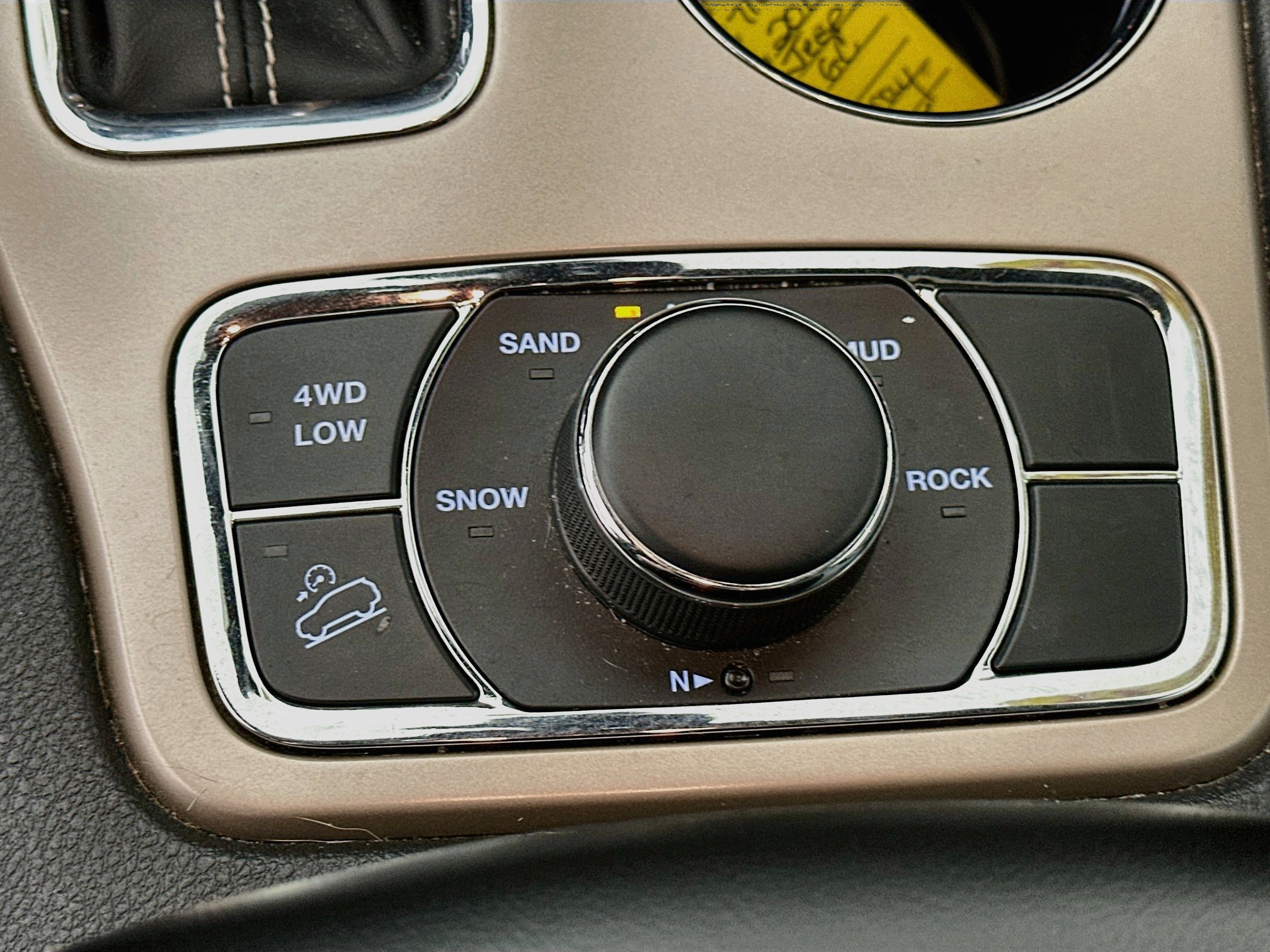Used 2017 Jeep Grand Cherokee Limited AWD/4WD image 22
