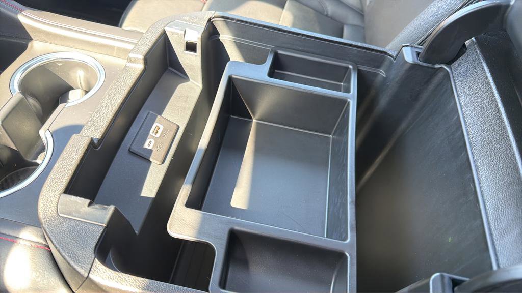 Used 2023 Chevrolet Suburban RST w/ Luxury Package image 33