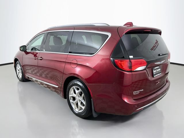 Used 2017 Chrysler Pacifica Limited FWD image 5