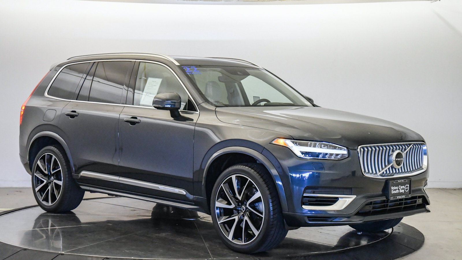 Used 2022 Volvo XC90 T8 Inscription Expression w/ Advanced Package AWD/4WD image 6