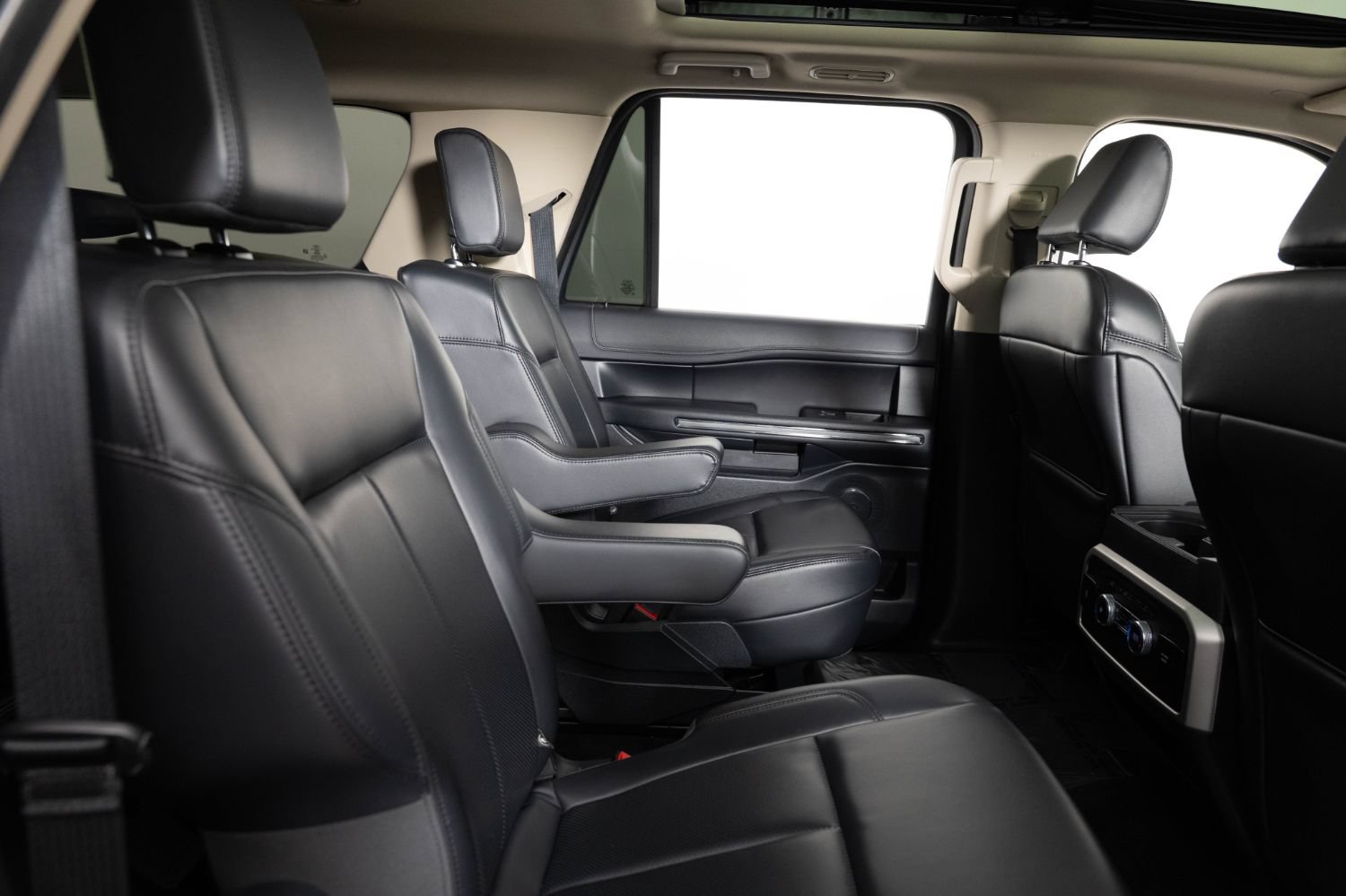 Used 2023 Ford Expedition Max XLT AWD/4WD image 26