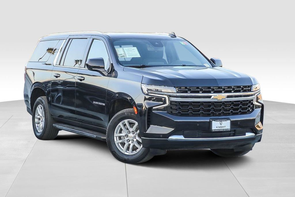Used 2024 Chevrolet Suburban LS image 2