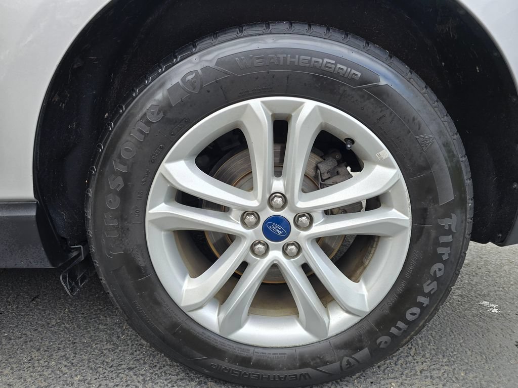 Used 2019 Ford Edge SEL AWD/4WD image 6