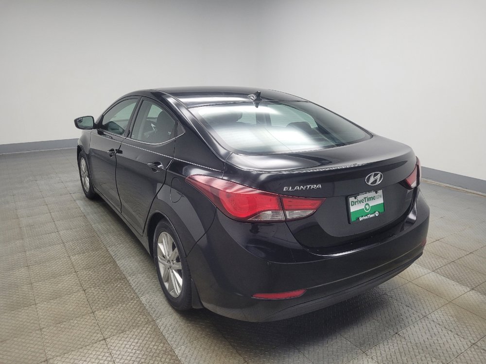 Used 2015 Hyundai Elantra SE w/ Option Group 03 FWD image 5