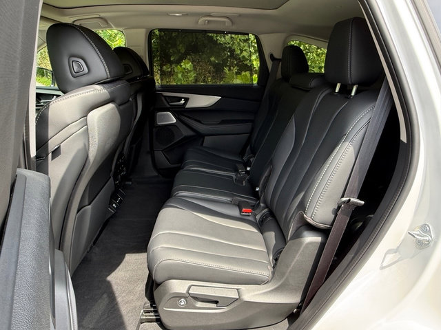 Used 2026 Acura MDX w/ Technology Package FWD image 16